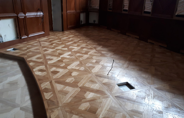 Лакировка паркета Киев-1